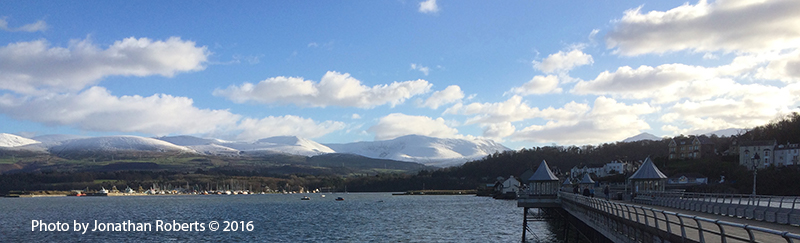 Photograph of Bangor pier, looking to Snowdon